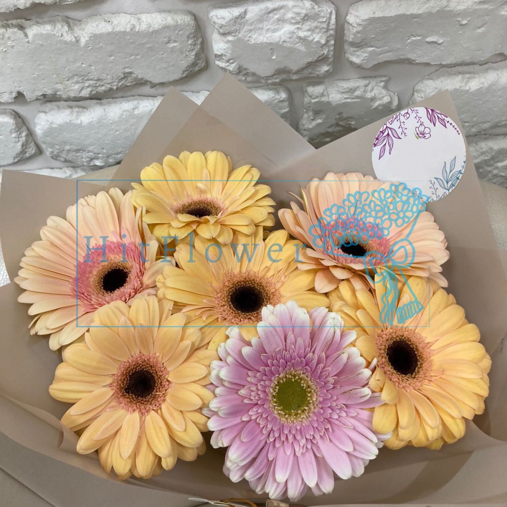 Букет цветов Праздничный Букет цветов из: Герберы
